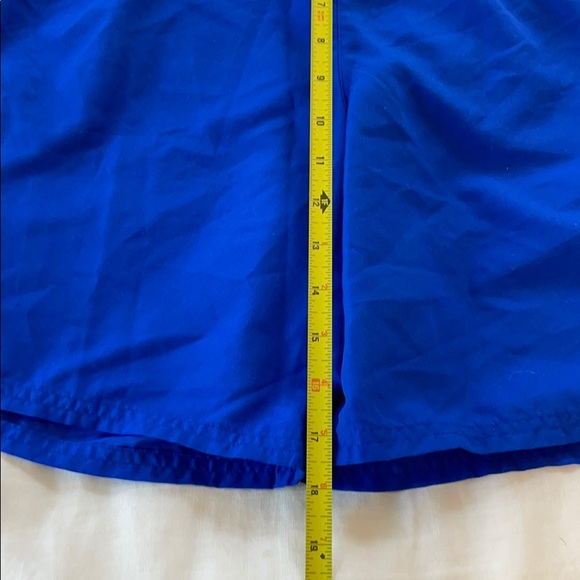 Mens Nike Swim Trunks- size Medium - Picture 9 of 9